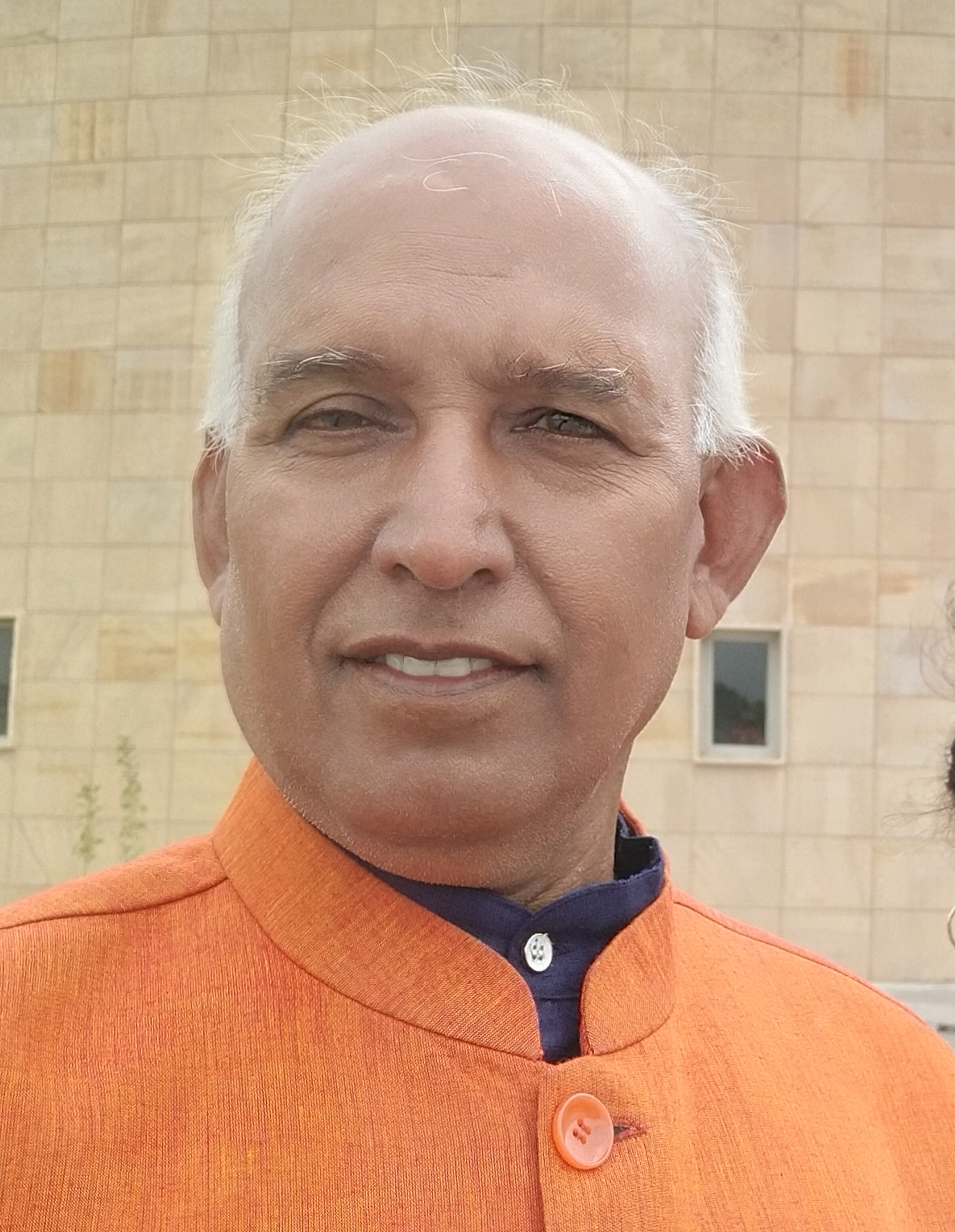 Portrait of Mr. Narendra Gor, Founder of StarGazing India